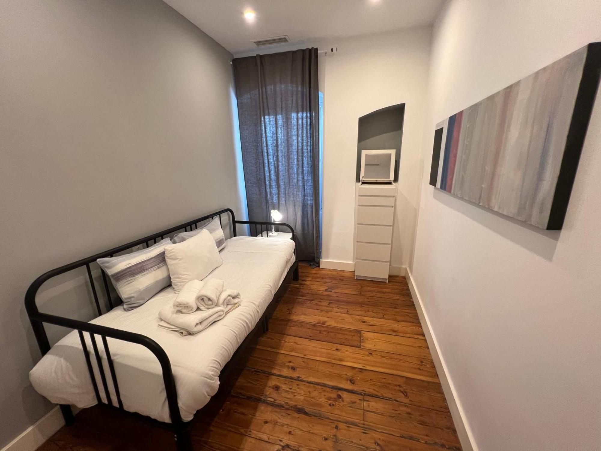 Luxe 2Br Family Oasis In Gibraltar Apartamento Exterior foto