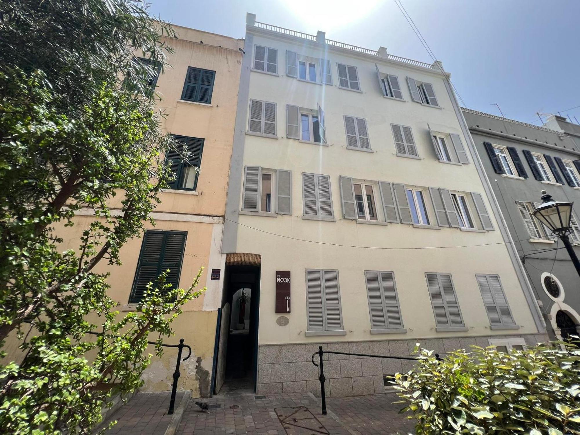 Luxe 2Br Family Oasis In Gibraltar Apartamento Exterior foto